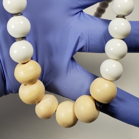 BANANA REPUBLIC 20 inches Gold tone Multi color Beaded Necklace - Picture 6 of 11